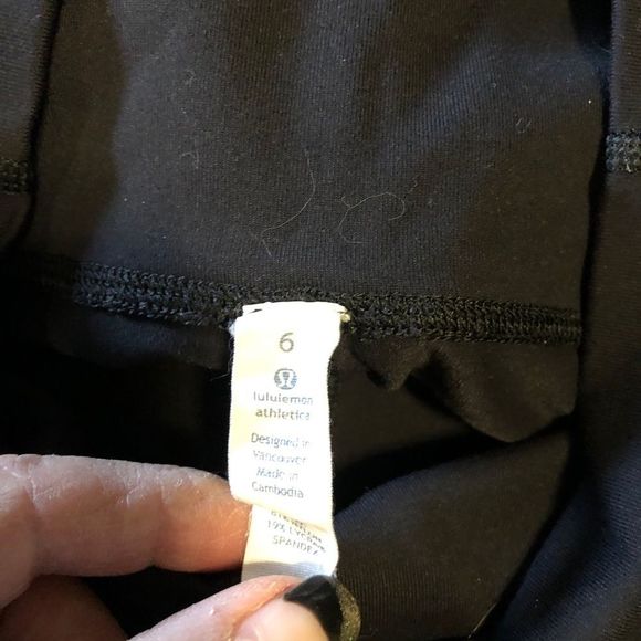 Lululemon - Picture 6 of 10